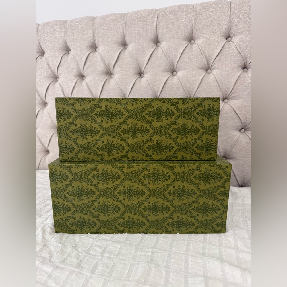 2- New Gucci stackable nesting large gift boxes empty boxes display storage